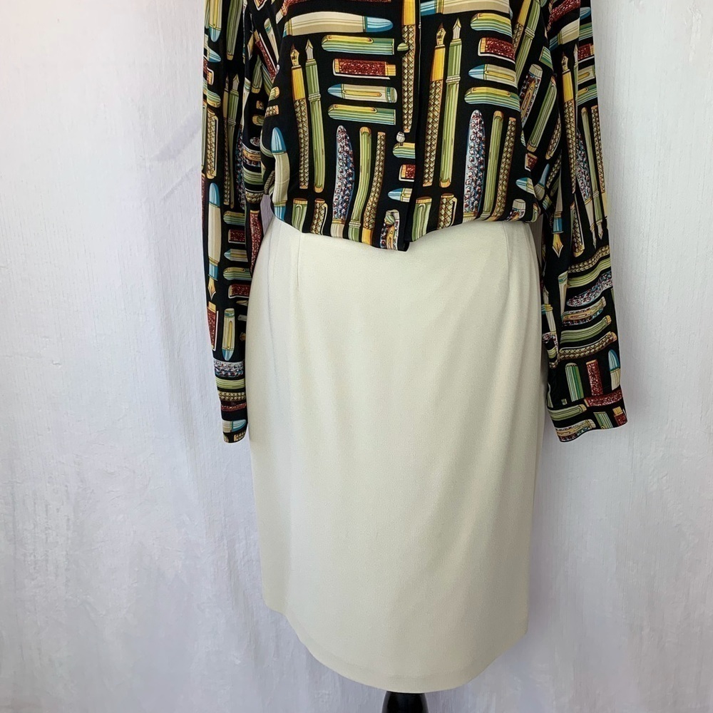 LIZ CLAIBORNE SIZE 10 CREAM SKIRT - Picture 2 of 8